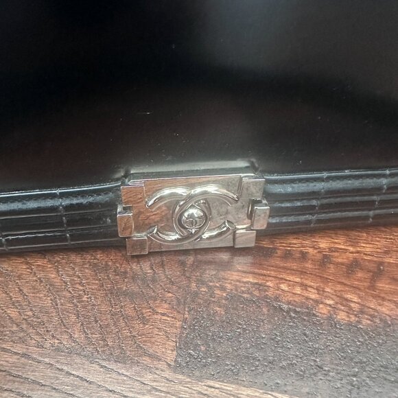 CHANEL Black Patent Leather Large Boy Reverso Bag - Picture 6 of 16